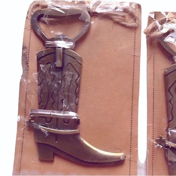 Pack of 3 Western-Style Bottle Opener Shaped Like a Cowboy Boot - Picture 3 of 3